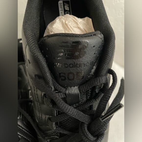 New Balance 608 V5 Casual Comfort Cross Trainer Mens 8.5 in Black/Black main image 4